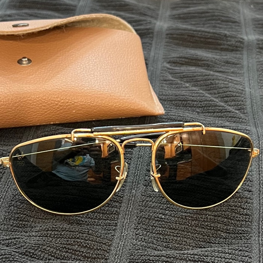 VINTAGE Ray-Ban Explorer sunglasses from 1992 Olympic Games. Case included.